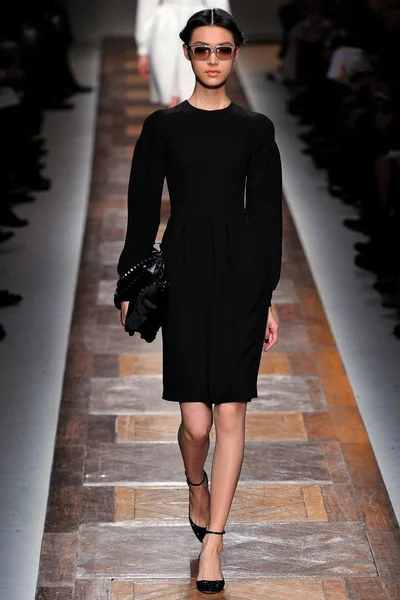 Look 28